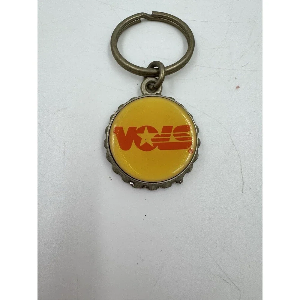 Vintage Metal Tennessee VOLS Bottle Top Design Keyring